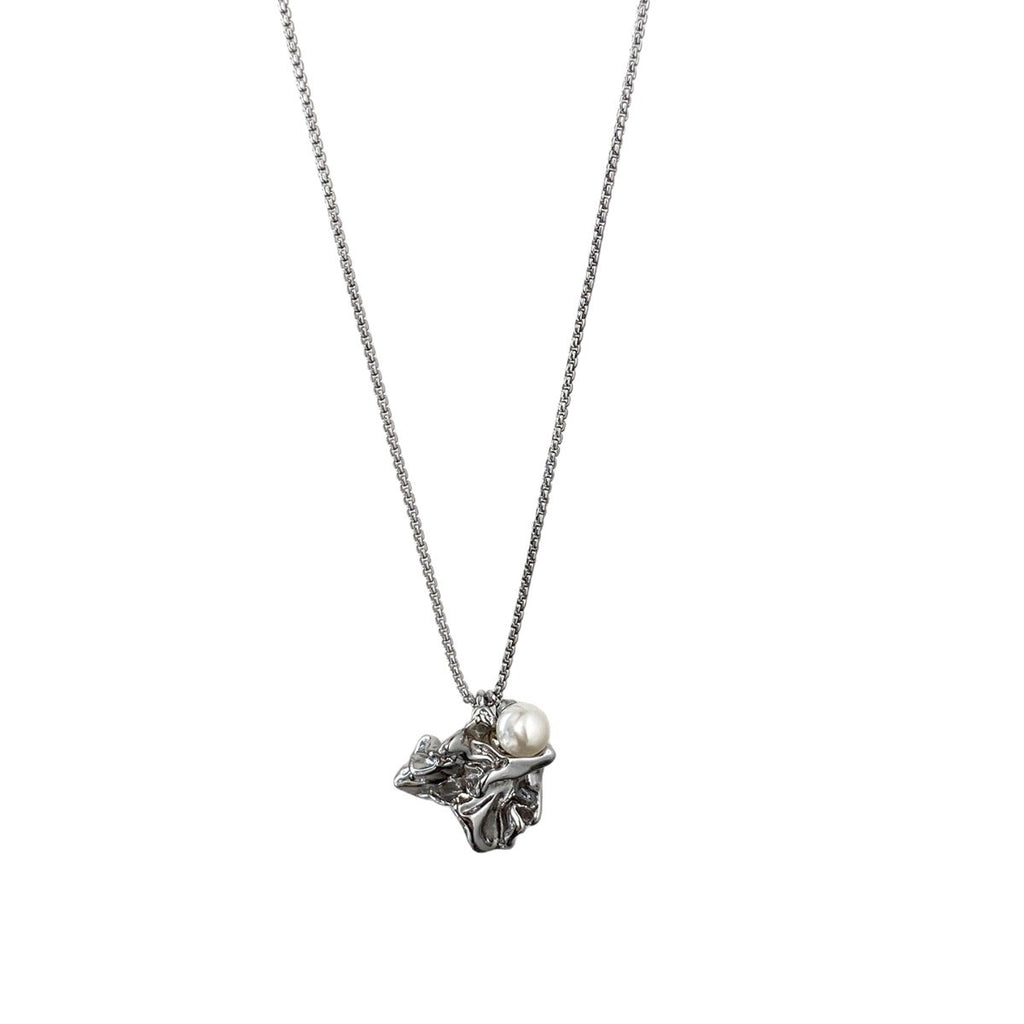 Liquid Metal Irregular Pearl Pendant Necklace – Molten Silver Statement Chain for Women