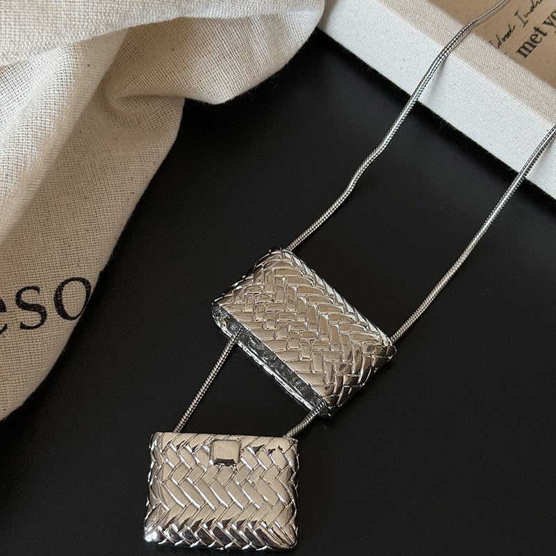 Mini Woven Handbag Pendant Long Necklace – Chic Silver Metallic Purse Charm Sweater Chain for Women
