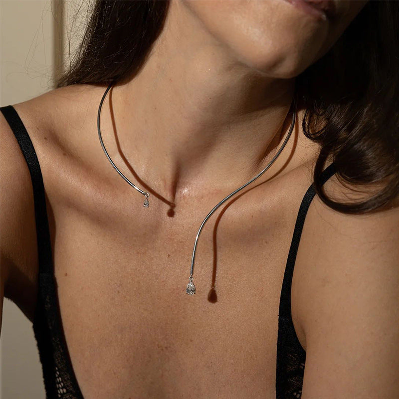 Minimalist Open Teardrop Torque Choker | S925 Silver